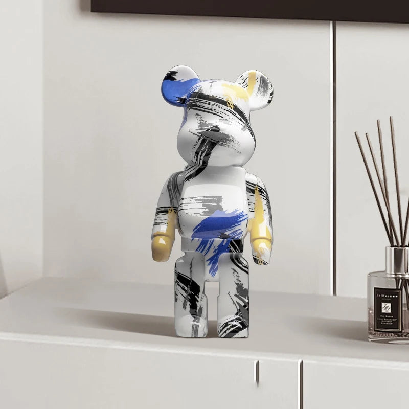 Escultura de Urso Grafitada
