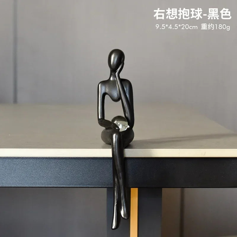 Estatueta Abstrata Sentada