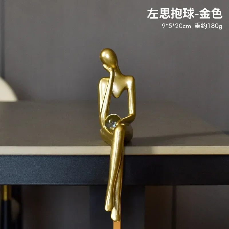 Estatueta Abstrata Sentada