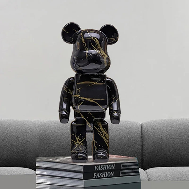 Escultura de Urso Grafitada