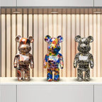 Escultura de Urso Grafitada