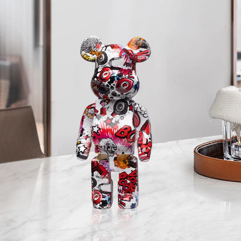 Escultura de Urso Grafitada
