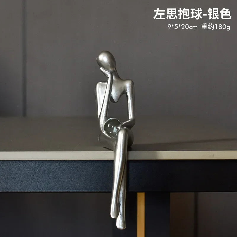 Estatueta Abstrata Sentada