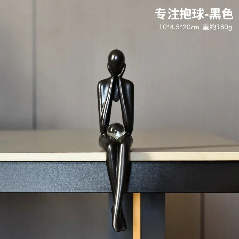 Estatueta Abstrata Sentada