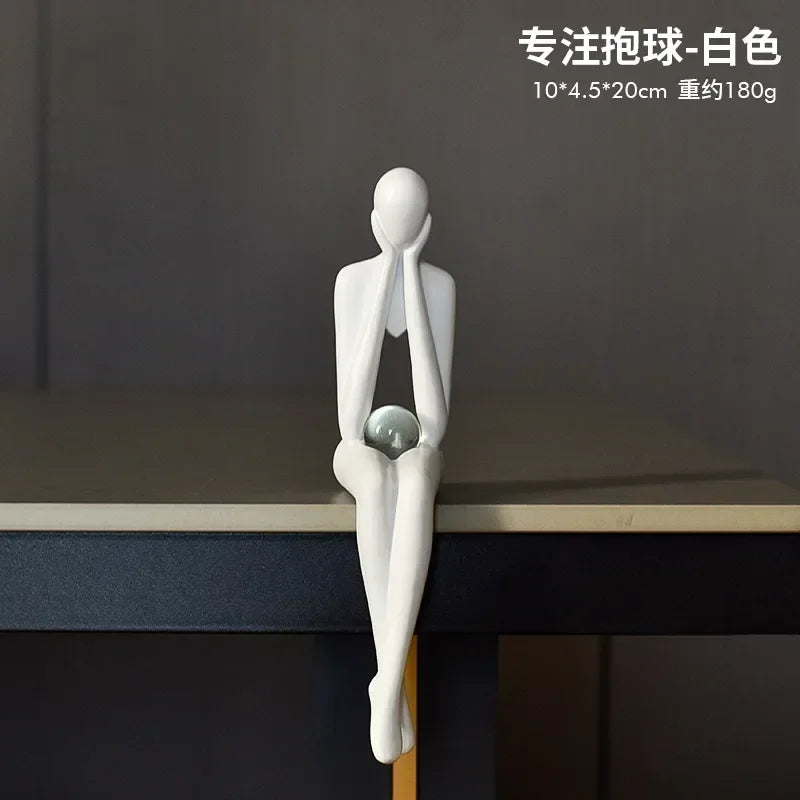 Estatueta Abstrata Sentada