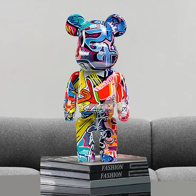 Escultura de Urso Grafitada