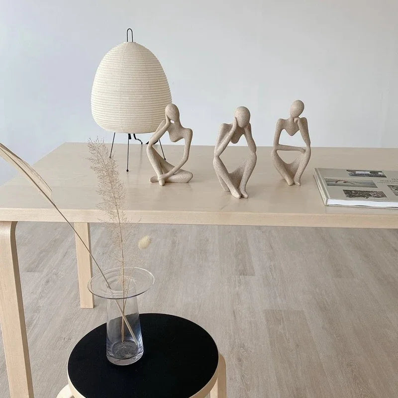 Escultura Pensativa Nordica