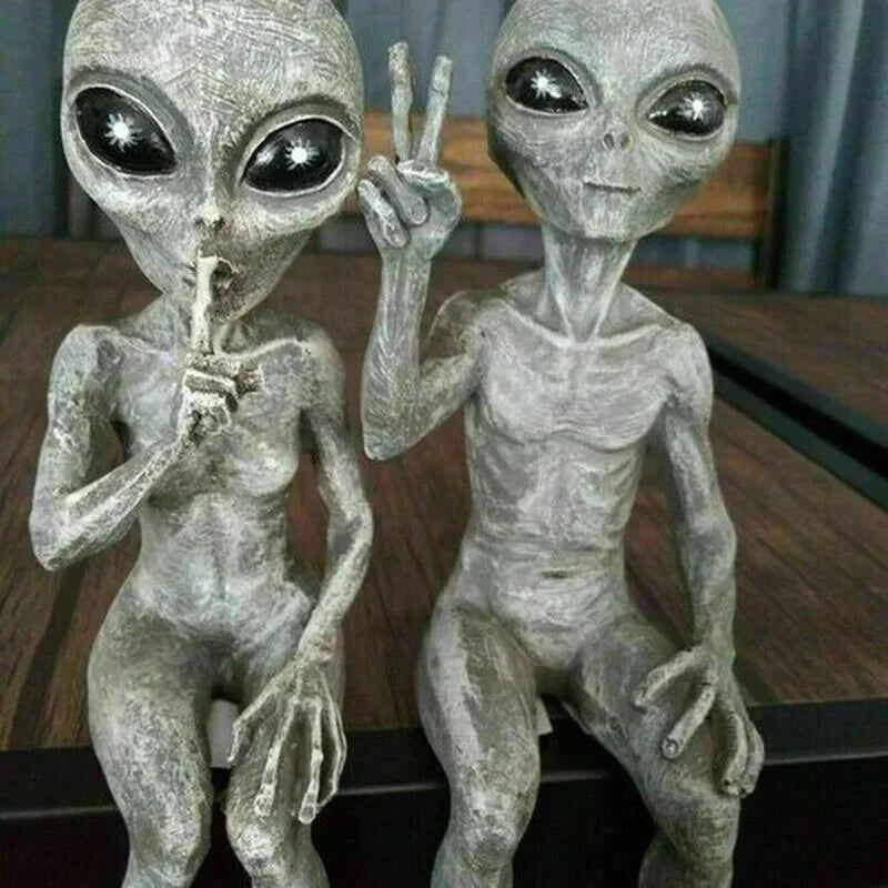 Escultura Alienígenas Sentado