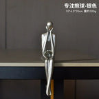 Estatueta Abstrata Sentada