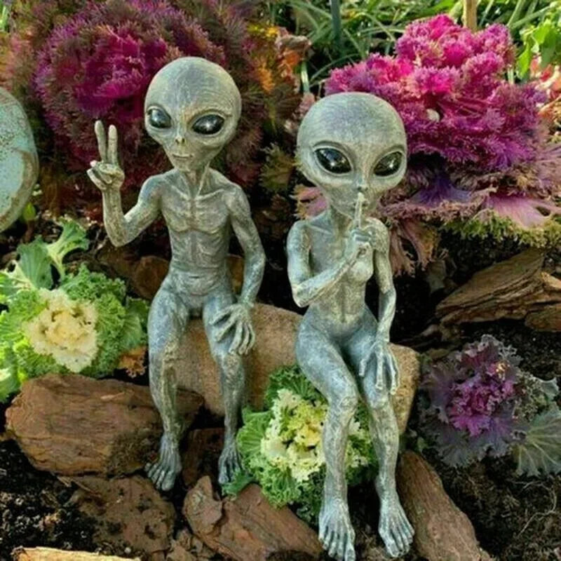 Escultura Alienígenas Sentado