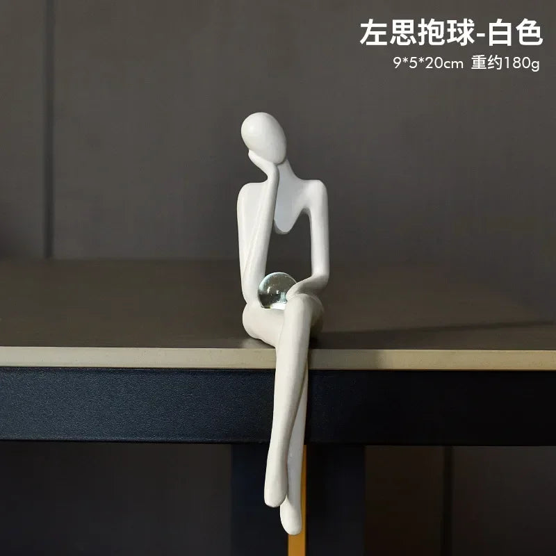 Estatueta Abstrata Sentada