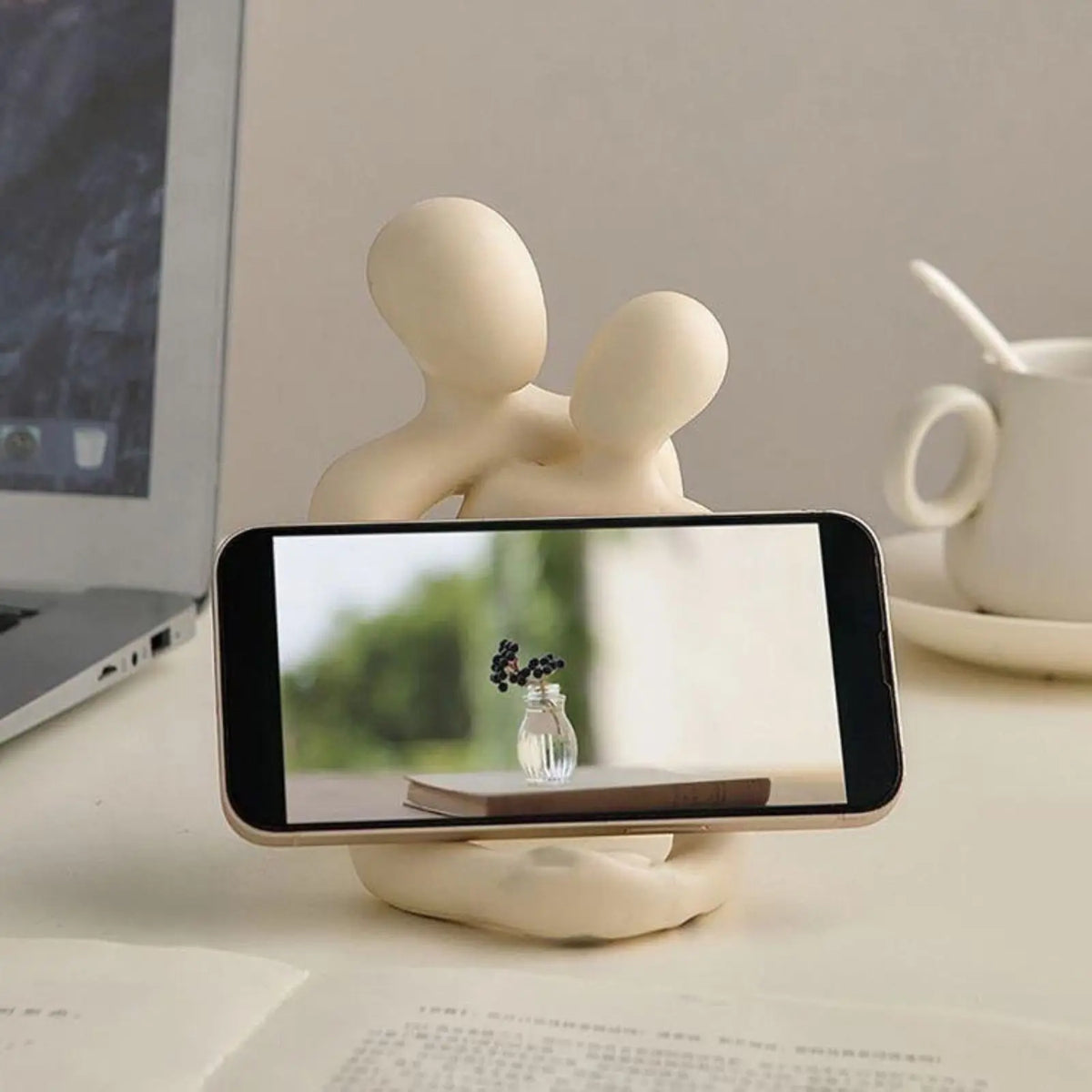 Estatueta Casal Abraçado